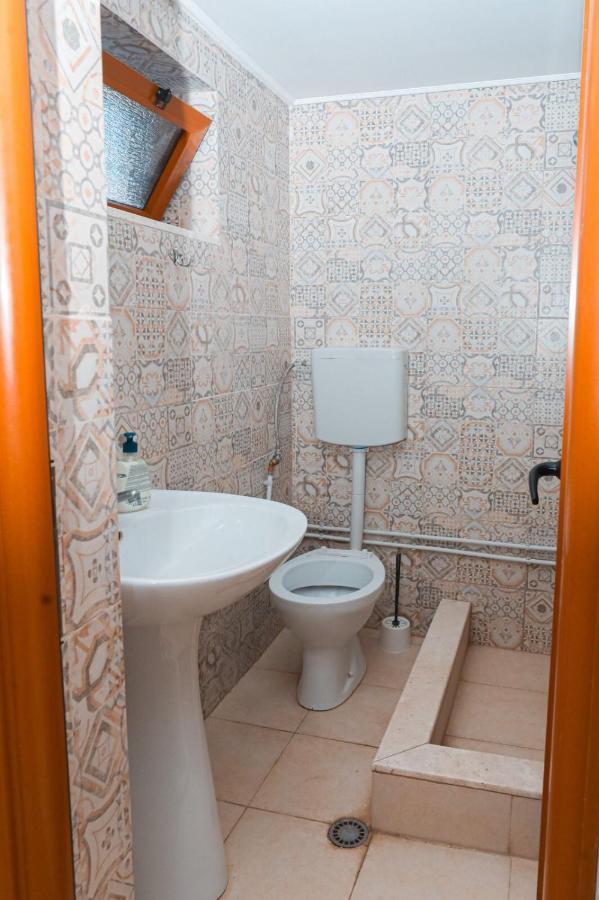 A Pousada Nana Vlorë Exterior foto