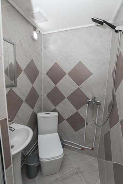 A Pousada Nana Vlorë Exterior foto