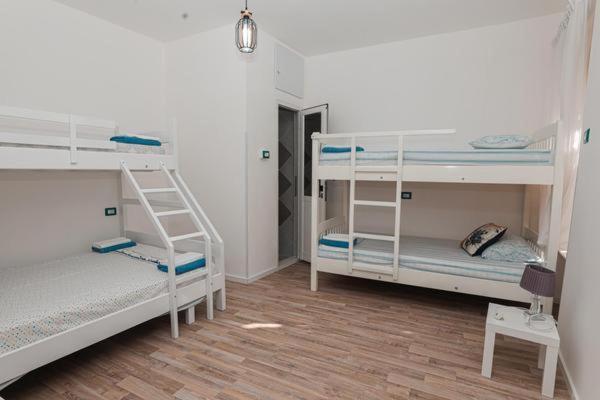 A Pousada Nana Vlorë Exterior foto