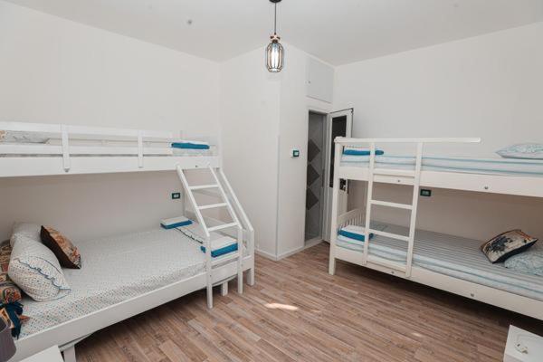 A Pousada Nana Vlorë Exterior foto